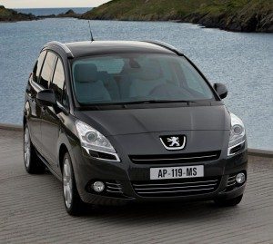 peugeot-5008-doble-cero-que-apunta-familia-12634559735086.jpg