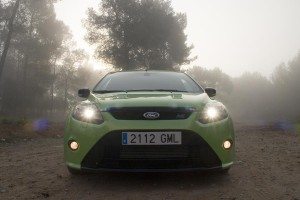 ford-focus-rs-luz-entre-tinieblas-12634567795783.jpg