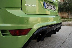 ford-focus-rs-luz-entre-tinieblas-12634567805794.jpg