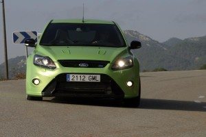 ford-focus-rs-luz-entre-tinieblas-12634567815806.jpg
