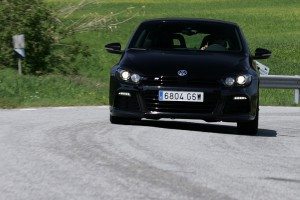 volkswagen-scirocco-r-127348158611.jpg