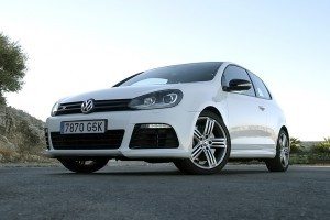 volkswagen-golf-r-128471893611.jpg
