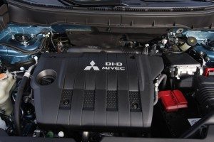 mitsubishi-outlander-estrena-diesel-di-d-177-cv-12883744782-jpg mitsubishi-outlander-estrena-diesel-di-d-177-cv-12883744782.JPG
