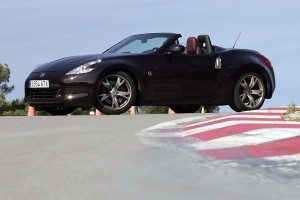 nissan-370z-12864604723.jpg