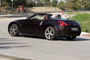 nissan-370z-12864604725.jpg