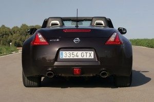 nissan-370z-128646047610.jpg