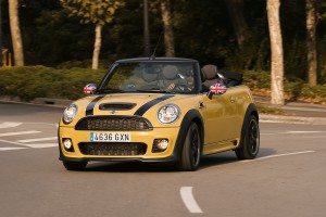 mini-cabrio-cooper-s-john-cooper-works-pequeno-diablo-12897820171.jpg
