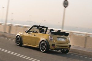 mini-cabrio-cooper-s-john-cooper-works-pequeno-diablo-12897822041.jpg