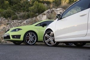 volkswagen-golf-r-contra-seat-leon-cupra-r-12931380339-jpg volkswagen-golf-r-contra-seat-leon-cupra-r-12931380339.jpg