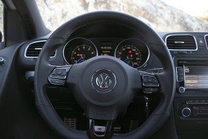 volkswagen-golf-r-contra-seat-leon-cupra-r-12931386839-jpg volkswagen-golf-r-contra-seat-leon-cupra-r-12931386839.jpg