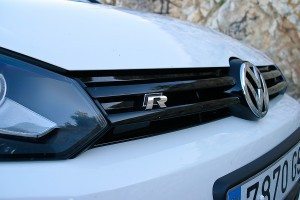 volkswagen-golf-r-contra-seat-leon-cupra-r-12931888861-jpg volkswagen-golf-r-contra-seat-leon-cupra-r-12931888861.jpg