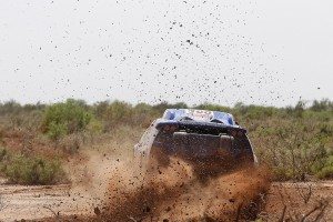 dakar-2011-etapa-13-nasser-al-attiyah-timo-gottschalk-se-cuelan-entre-grandes-dakar-12951262862-jpg dakar-2011-etapa-13-nasser-al-attiyah-timo-gottschalk-se-cuelan-entre-grandes-dakar-12951262862.jpg