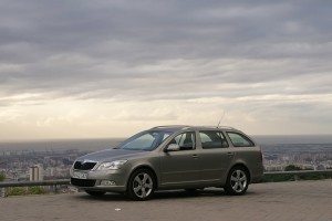 skoda-octavia-combi-2-0-tdi-140-dsg-bano-racionalidad-12970988805.jpg