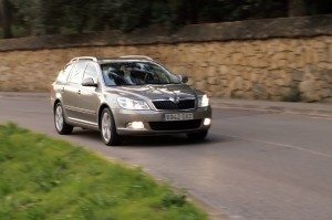 skoda-octavia-combi-2-0-tdi-140-dsg-bano-racionalidad-12970991635.jpg