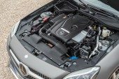 Mercedes-Benz SLC 300; 4-Zylinder Benzinmotor, 180 kW (245 PS), 370 Nm Kraftstoffverbrauch kombiniert (l/100 km): 5,8, CO2-Emissionen kombiniert (g/km): 134; four cylinder petrol engine, 180 kW (245 hp), 370 Nm; Fuel consumption, combined (l/100 km): 5.8, CO2 emissions, combined (g/km): 134