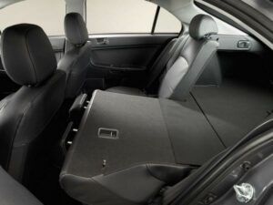 mitsubishi-lancer-sportback-pensando-familia-1263455409721.jpg