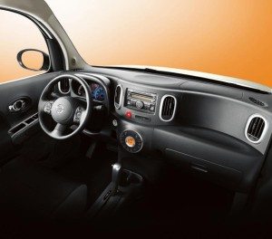 nissan-cube-conquista-occidente-1263455407701.jpg