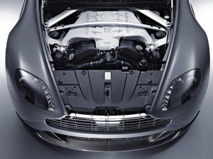 aston-martin-v12-vantage-combinacion-perfecta-12634554631198.jpg