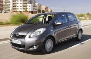toyota-yaris-2009-mejoras-urbanita-nipon-12634554691243.jpg