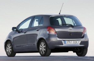 toyota-yaris-2009-mejoras-urbanita-nipon-12634554691246.jpg