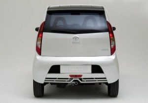barato-que-moto-nace-tata-nano-12634556342615.jpg