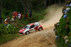 irc-curitiba-meeke-logra-primera-victoria-brasil-12634555752127.jpg