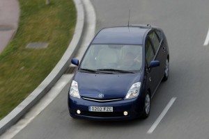 toyota-prius-practicidad-ecologica-12634555291751.jpg