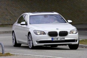 760i-estrena-nuevo-v12-bmw-12634557263309.jpg