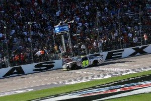nascar-jeff-gordon-reencuentra-senda-triunfo-12634556893041-jpg nascar-jeff-gordon-reencuentra-senda-triunfo-12634556893041.jpg