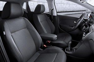 volkswagen-polo-plus-equipamiento-seguridad-12634559194704.jpg