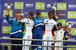 wtcc-pau-huff-da-campanada-se-adjudica-primera-victoria-12634558734366-jpg wtcc-pau-huff-da-campanada-se-adjudica-primera-victoria-12634558734366.jpg