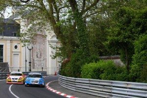 wtcc-pau-huff-da-campanada-se-adjudica-primera-victoria-12634558764383-jpg wtcc-pau-huff-da-campanada-se-adjudica-primera-victoria-12634558764383.jpg