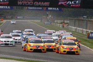 wtcc-valencia-yvan-muller-se-adjudica-primera-manga-facilidad-12634559625017-jpg wtcc-valencia-yvan-muller-se-adjudica-primera-manga-facilidad-12634559625017.JPG