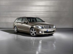 aumentando-glamour-mercedes-benz-clase-c-special-edition-1263456139325.jpg