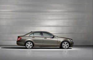 aumentando-glamour-mercedes-benz-clase-c-special-edition-1263456140335.jpg