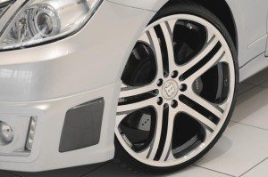 brabus-se-lanza-sobre-clase-e-mercedes-benz-12634559795130-jpg brabus-se-lanza-sobre-clase-e-mercedes-benz-12634559795130.jpg