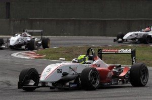f3-italiana-magione-zamperi-se-impone-segunda-carrera-campos-hull-obtiene-unos-valiosos-puntos-campeonato-1263456138319-jpg f3-italiana-magione-zamperi-se-impone-segunda-carrera-campos-hull-obtiene-unos-valiosos-puntos-campeonato-1263456138319.jpg