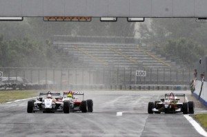 f3-italiana-magione-zamperi-se-impone-segunda-carrera-campos-hull-obtiene-unos-valiosos-puntos-campeonato-1263456139322-jpg f3-italiana-magione-zamperi-se-impone-segunda-carrera-campos-hull-obtiene-unos-valiosos-puntos-campeonato-1263456139322.jpg