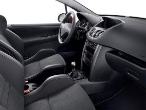 peugeot-207-refresca-imagen-1263456171606.jpg