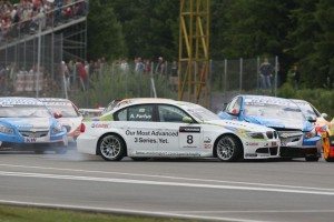 wtcc-brno-farfus-lo-tira-todo-borda-1263456153448-jpg wtcc-brno-farfus-lo-tira-todo-borda-1263456153448.JPG