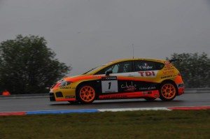 wtcc-brno-pole-farfus-1263456148408.jpg