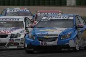 wtcc-valencia-farfus-se-impone-segunda-carrera-aprieta-campeonato-12634559645029-jpg wtcc-valencia-farfus-se-impone-segunda-carrera-aprieta-campeonato-12634559645029.jpg