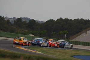 wtcc-valencia-farfus-se-impone-segunda-carrera-aprieta-campeonato-12634559665030-jpg wtcc-valencia-farfus-se-impone-segunda-carrera-aprieta-campeonato-12634559665030.jpg