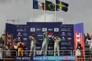 wtcc-porto-farfus-se-impone-carrera-numero-100-mundial-1263456210925.jpg