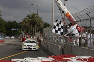 wtcc-porto-farfus-se-impone-carrera-numero-100-mundial-1263456211932.jpg