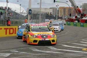 wtcc-porto-tarquini-aprieta-clasificacion-imponerse-primera-carrera-1263456204873.jpg