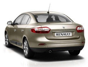 nuevo-renault-megane-4-puertas-se-llama-fluence-12634564092662.jpg