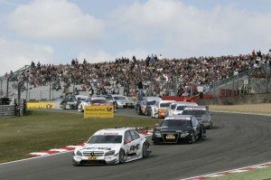 dtm-indiscutida-victoria-paul-di-resta-brands-hatch-12634564392902.jpg