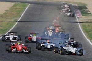 f3-italia-imola-zipoli-gana-duelo-sanchez-lopez-segunda-carrera-12634564452957-jpg f3-italia-imola-zipoli-gana-duelo-sanchez-lopez-segunda-carrera-12634564452957.jpg