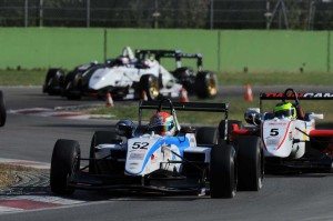 f3-italia-imola-zipoli-gana-duelo-sanchez-lopez-segunda-carrera-12634564452959-jpg f3-italia-imola-zipoli-gana-duelo-sanchez-lopez-segunda-carrera-12634564452959.jpg